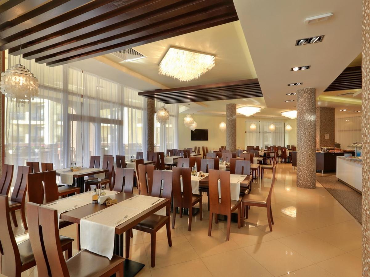 3- Room Apartment In Golden Line Златни пясъци Екстериор снимка